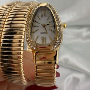 New Classic Serpentine Gold Snake Coil Wrap Crystal-Embellished Statement Watch